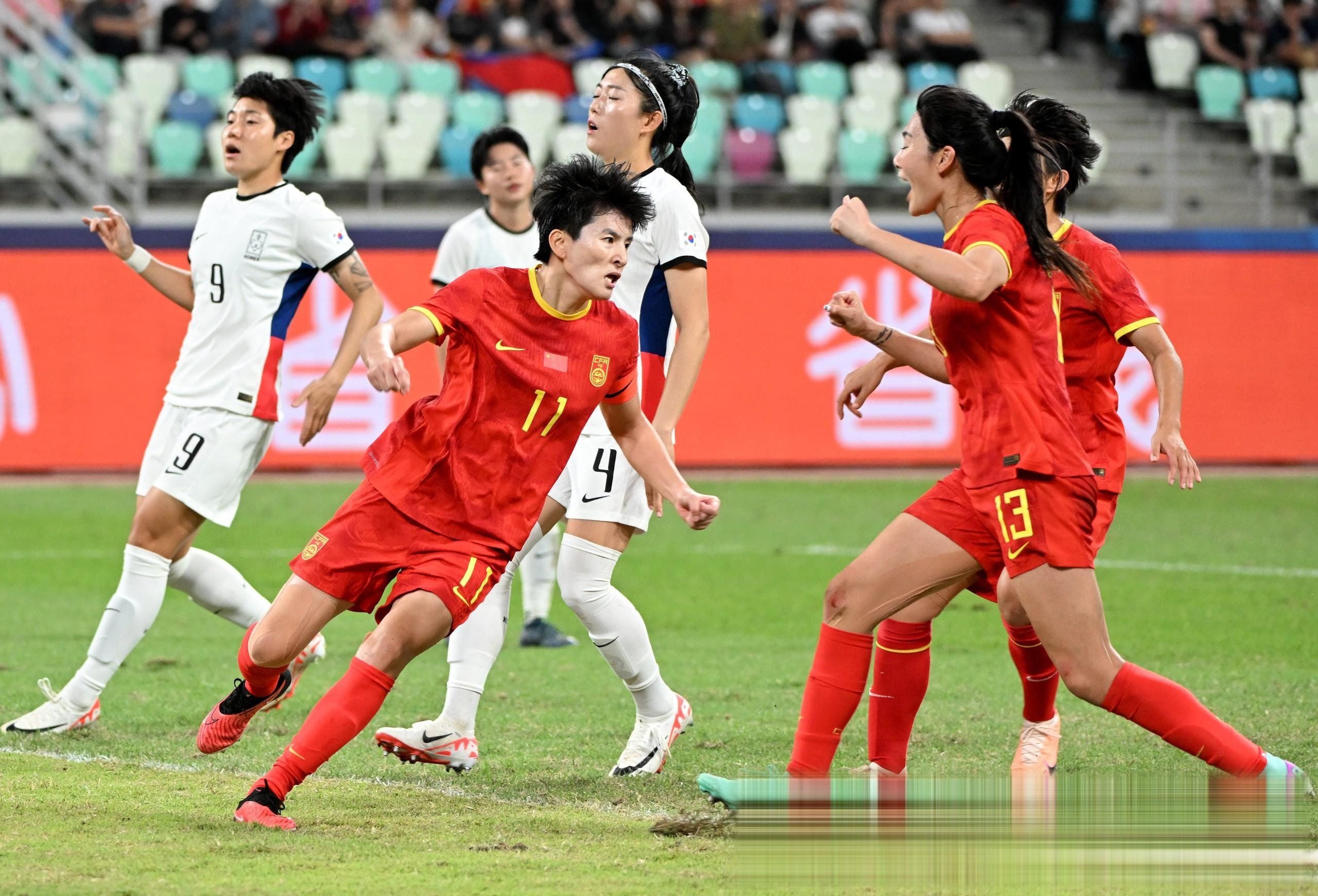 关于韩国女足联赛激烈角逐，胜负难分的信息