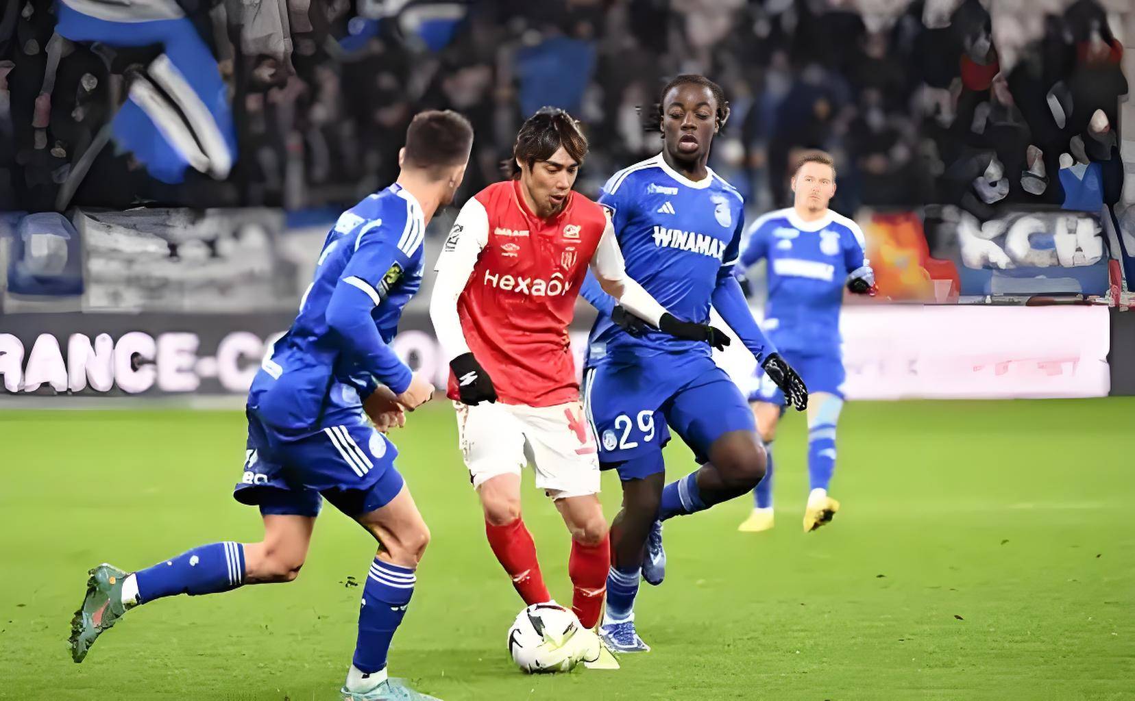 斯特拉斯堡在客场一分，表现稳定