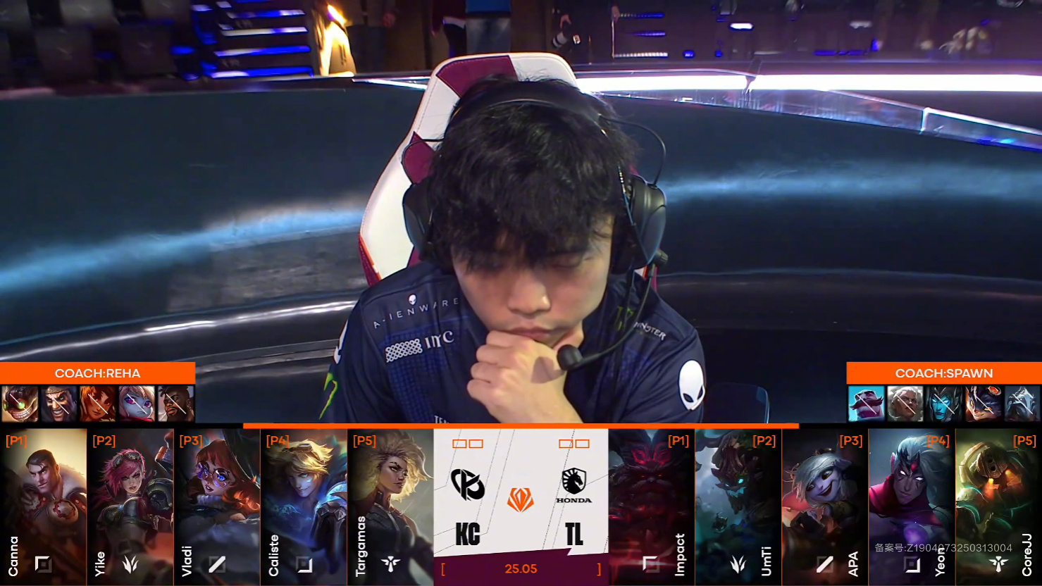 KT险胜FPX，Peanut操刀奇招英雄翻盘激烈交锋八强赛，点燃全场激情的简单介绍