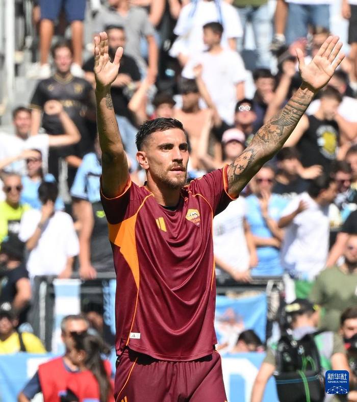 拉齐奥客场胜利后球员欢呼,唤醒全队斗志 拉齐奥客场胜利后球员欢呼,唤醒全队斗志