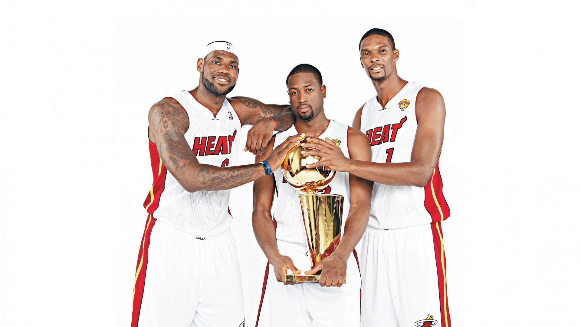 篮球是圆的，但剧情比球更圆，哈利伯顿一锤定音，马刺压哨惊魂击败山西