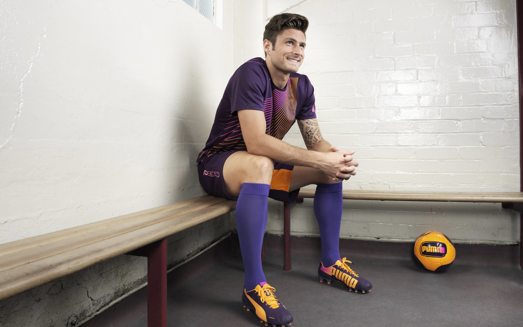 戈麦斯独造三球！韩国风暴掀翻德甲不败之师，亚洲力量再证唯一性